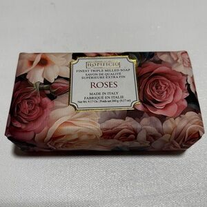 New Hopificio Roses Triple Milled Gift Soap